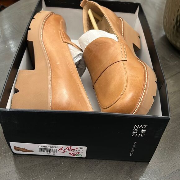 NATURALIZER Darry Lug Sole Loafers (WIDE) - Picture 2 of 11